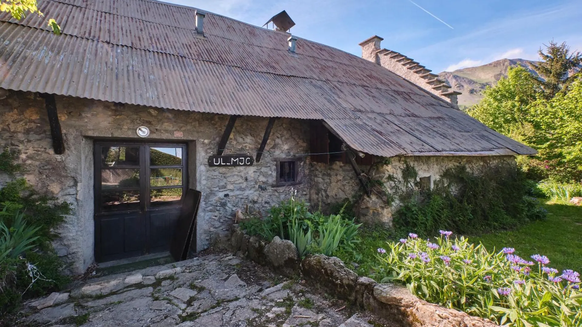Chalet De L'Ulmjc De Grenoble La Morte