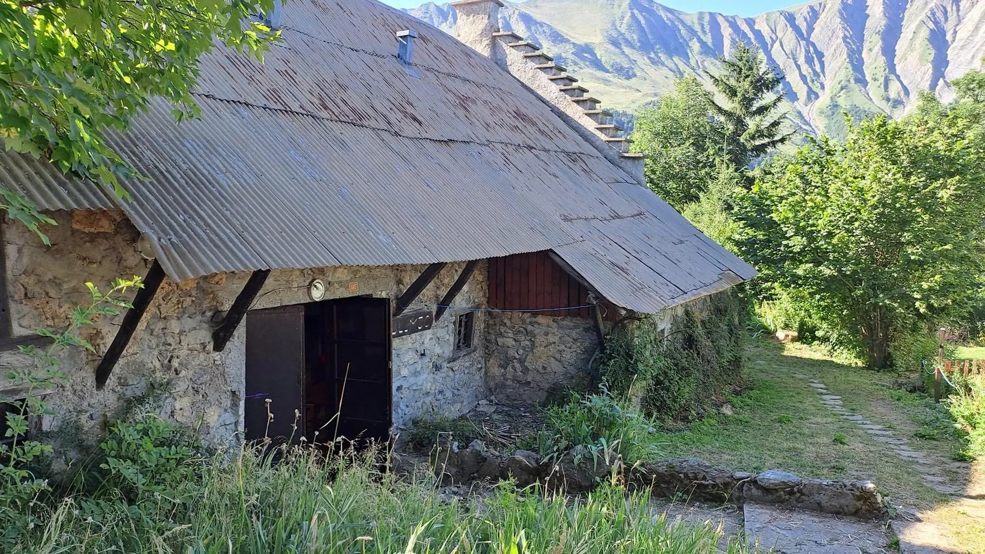 Chalet De L'Ulmjc De Grenoble La Morte