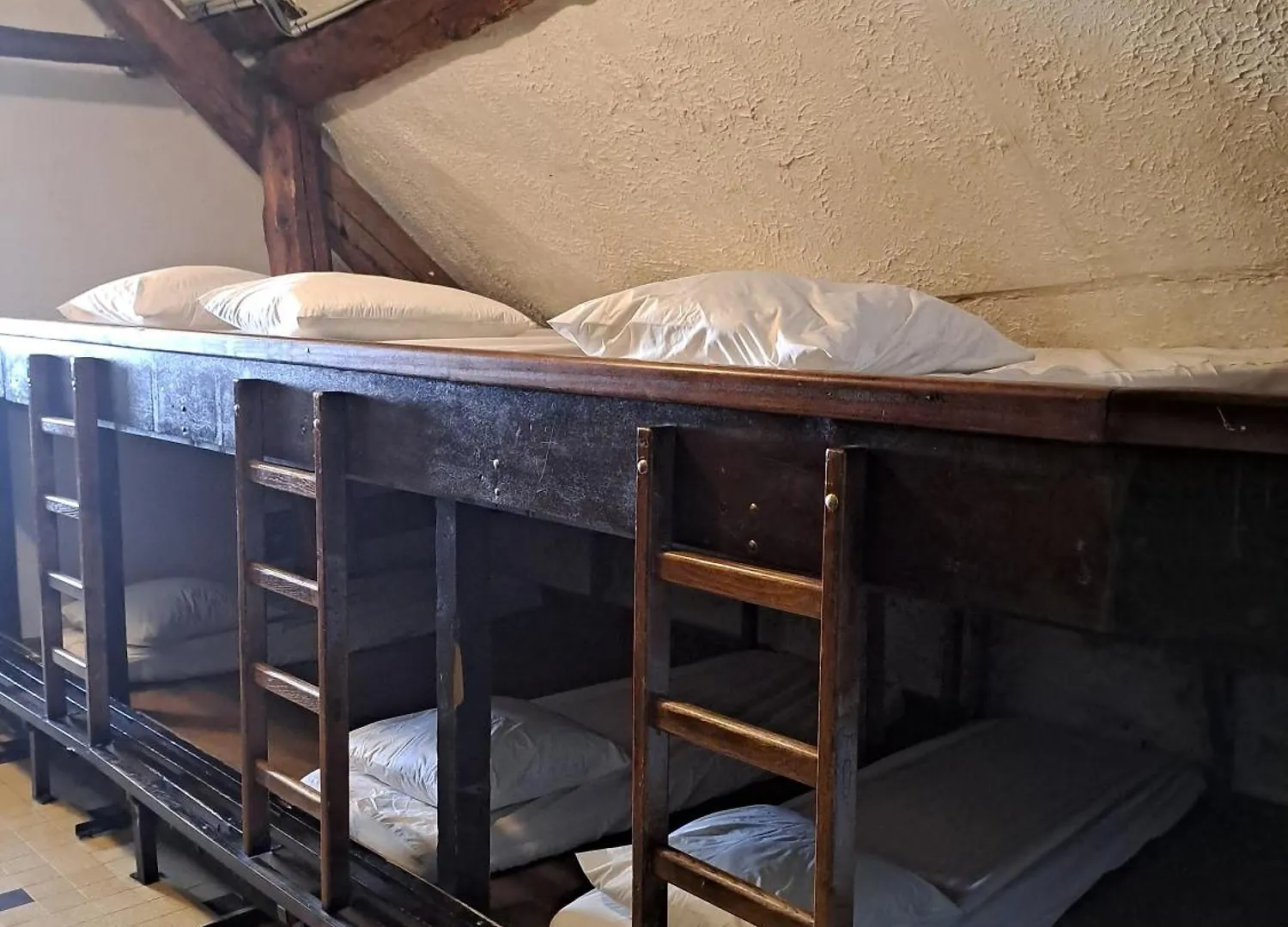 Chalet De L'Ulmjc De Grenoble La Morte 0*,  France